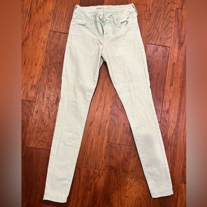 Women’s mint old navy skinny Jean. Mint color size 2